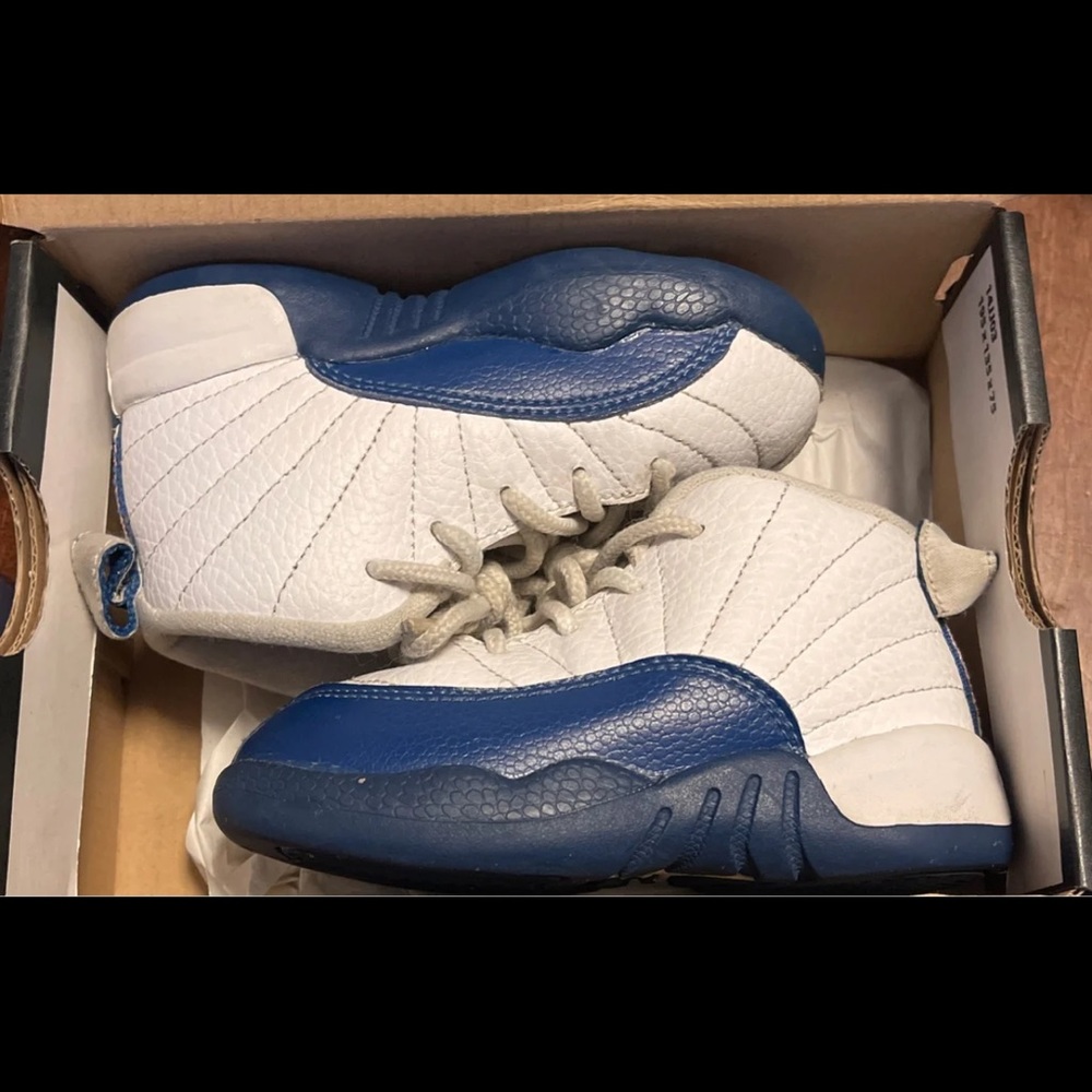 Boys Jordan 12 retro